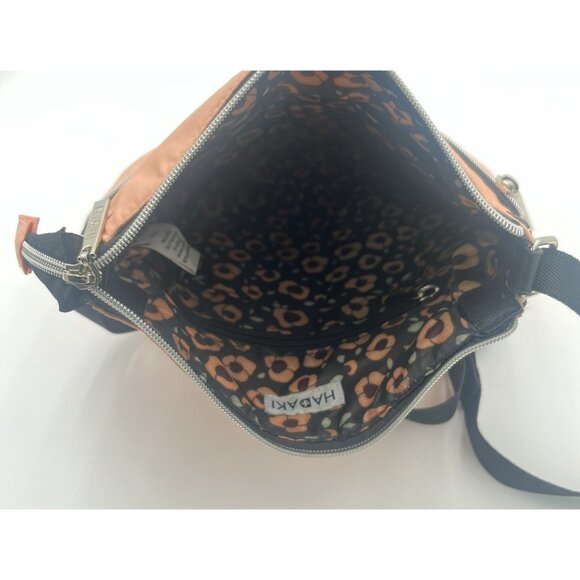 Hadaki Pockets X Body Geo Crossbody Bag New Without Tags Light Pink - Picture 4 of 4